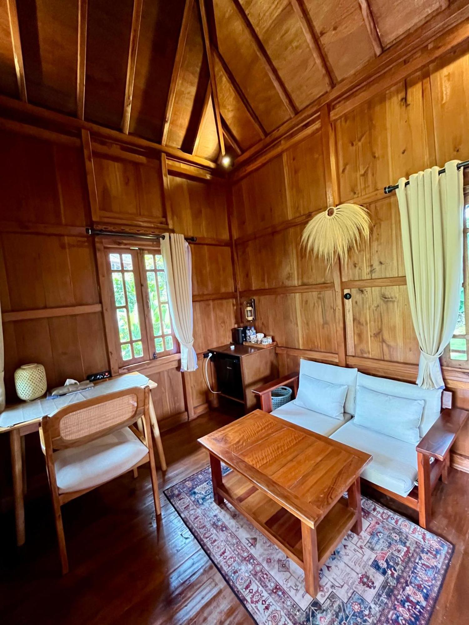 Manigelang Villa Munduk Habitación foto